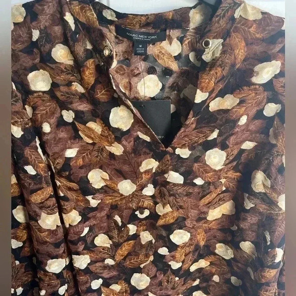 5/$25 BUNDLE SALE!! Marc New York NWT Brown & Cream Satin Floral Leaf Blouse - Picture 5 of 7